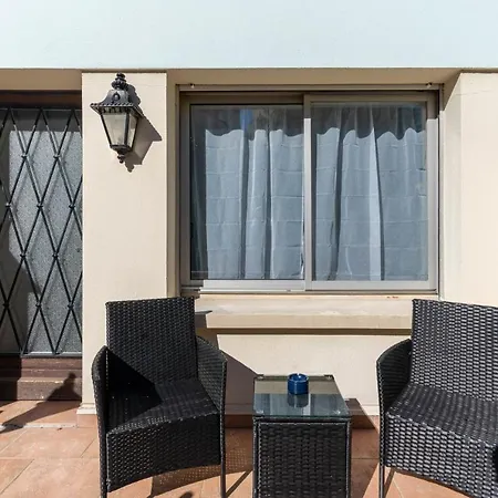 Nuiteejour Versailles Cyr L'ecole Apartment Saint-Cyr-l'Ecole