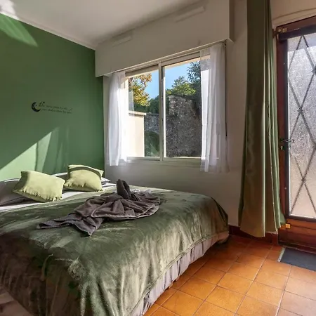 Nuiteejour Versailles Cyr L'ecole Apartment Saint-Cyr-l'Ecole