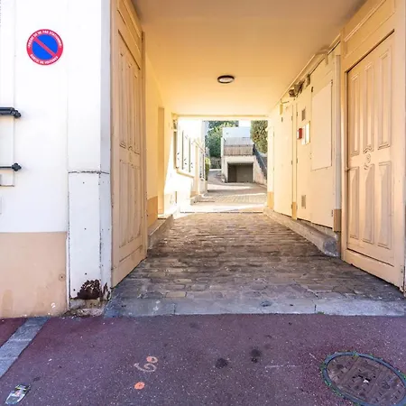Nuiteejour Versailles Cyr L'ecole Saint-Cyr-l'Ecole