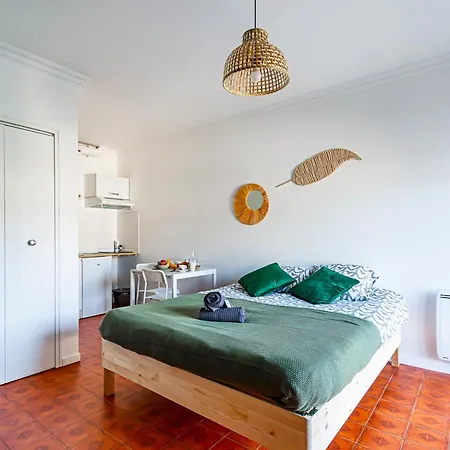 Nuiteejour Versailles Cyr L'ecole Apartment