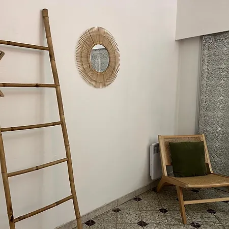 Apartment Nuiteejour Versailles Cyr L'ecole Saint-Cyr-l'Ecole