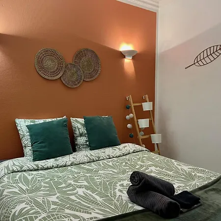 Nuiteejour Versailles Cyr L'ecole Apartment *