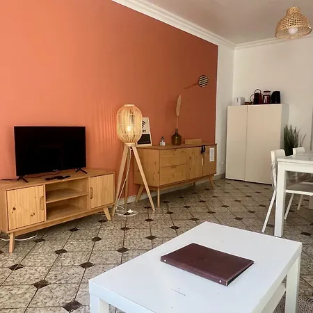 Apartment Nuiteejour Versailles Cyr L'ecole Saint-Cyr-l'Ecole